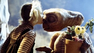 ET- Film Keluarga Terbaik