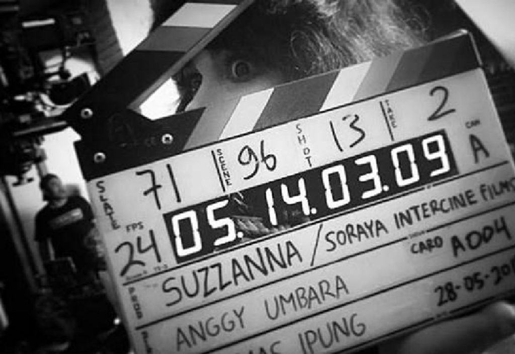 pemeran suzanna bernafas dalam kubur