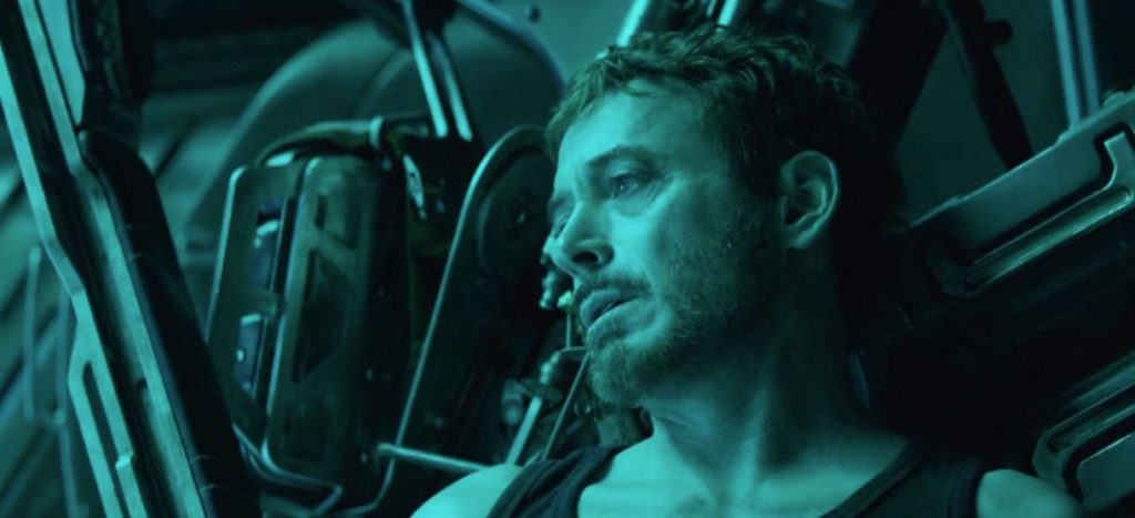 Tony Stark Sedih