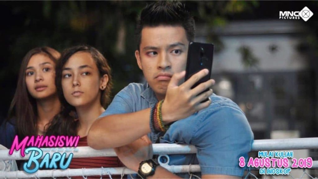 film Mahasiswi Baru