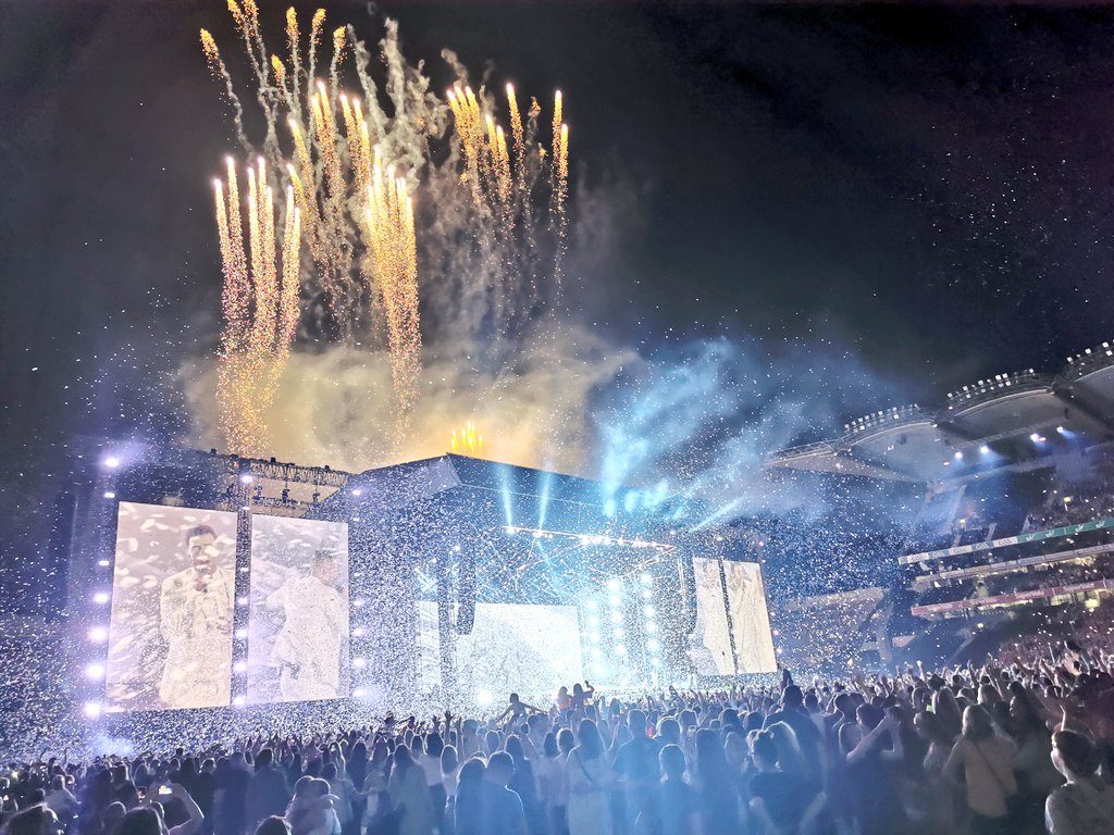 Westlife: The Twenty Tour