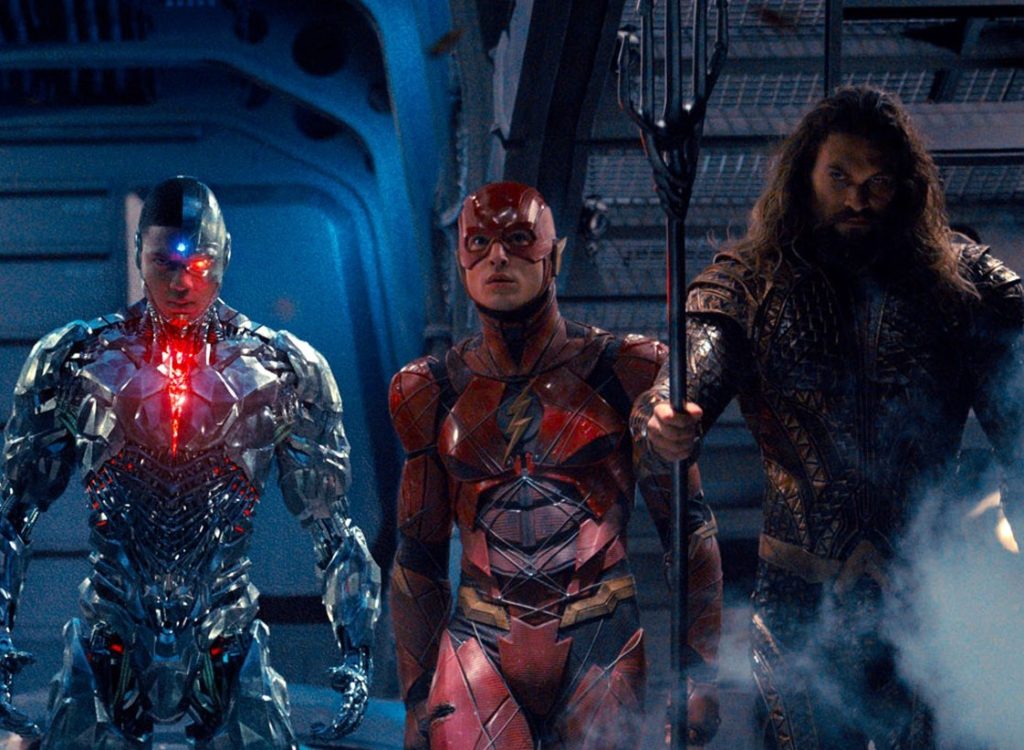 perbedaan justice league zack snyder dengan bioskop