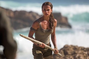 Lara croft alicia vikander