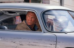 perilisan james bond ditunda