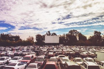 bioskop drive in ramai